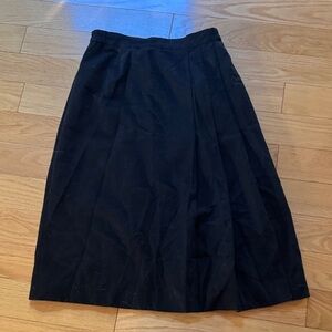 Black Women's Skirt with pleats. Vintage